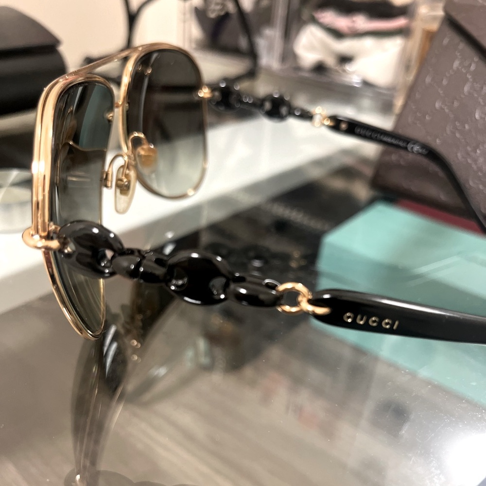 Gucci sunglasses